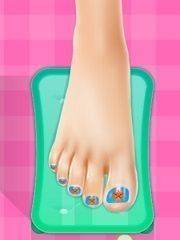 Ice Queen Glamorous Pedicure Online Game